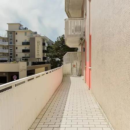 7 Posti Nel Cuore Dell'area Pedonale Con Parcheggio شقة *